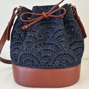NWOT Sezane Alma Bucket Shoulder Bag Navy Raffia